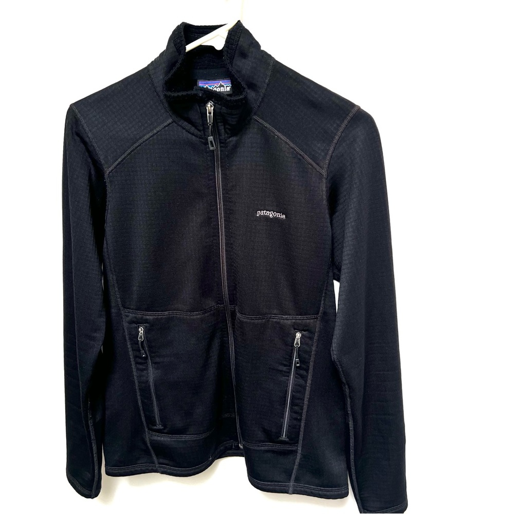 Patagonia Women’s R1 jacket • size L